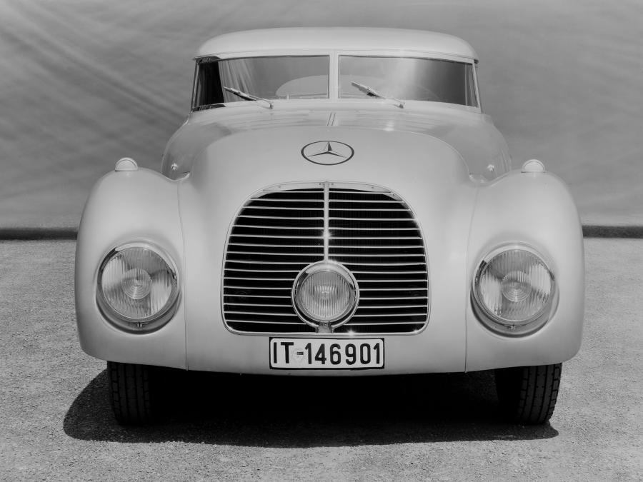  Mercedes-Benz 540K Streamliner 1938 года  (фото 6 из 10)